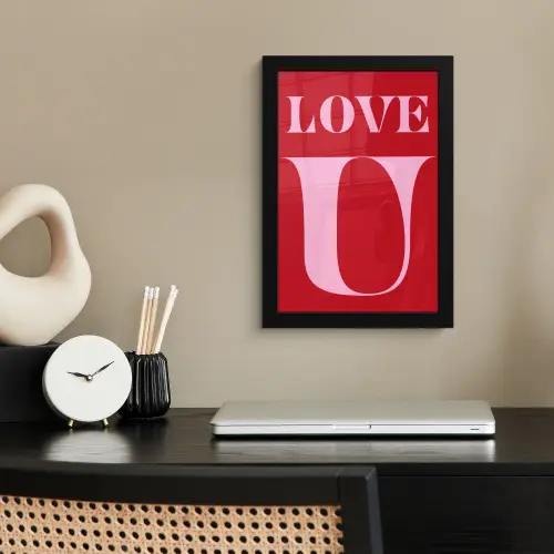 Rood - Love - Valentijn - Roze fotolijst zwart zonder passe partout klein -sfeer1