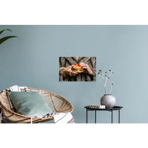 Vrouw - Hamburger - Bontjas Muursticker klein -plant