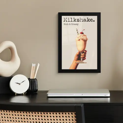 Milkshake - Kers - Rietje fotolijst zwart zonder passe partout klein -sfeer1