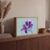 Lelie - Bloem - Paars - Stippen Light Box met batterij (Wandlamp) middel -sfeer2