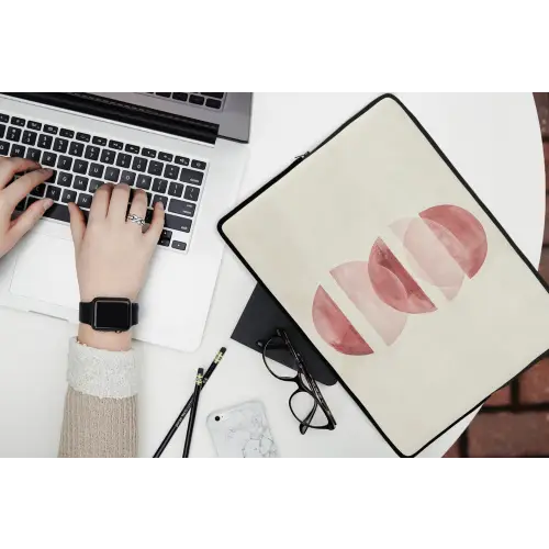 Minimalistisch - Cirkels - Roze laptophoes neopreen klein -bureau