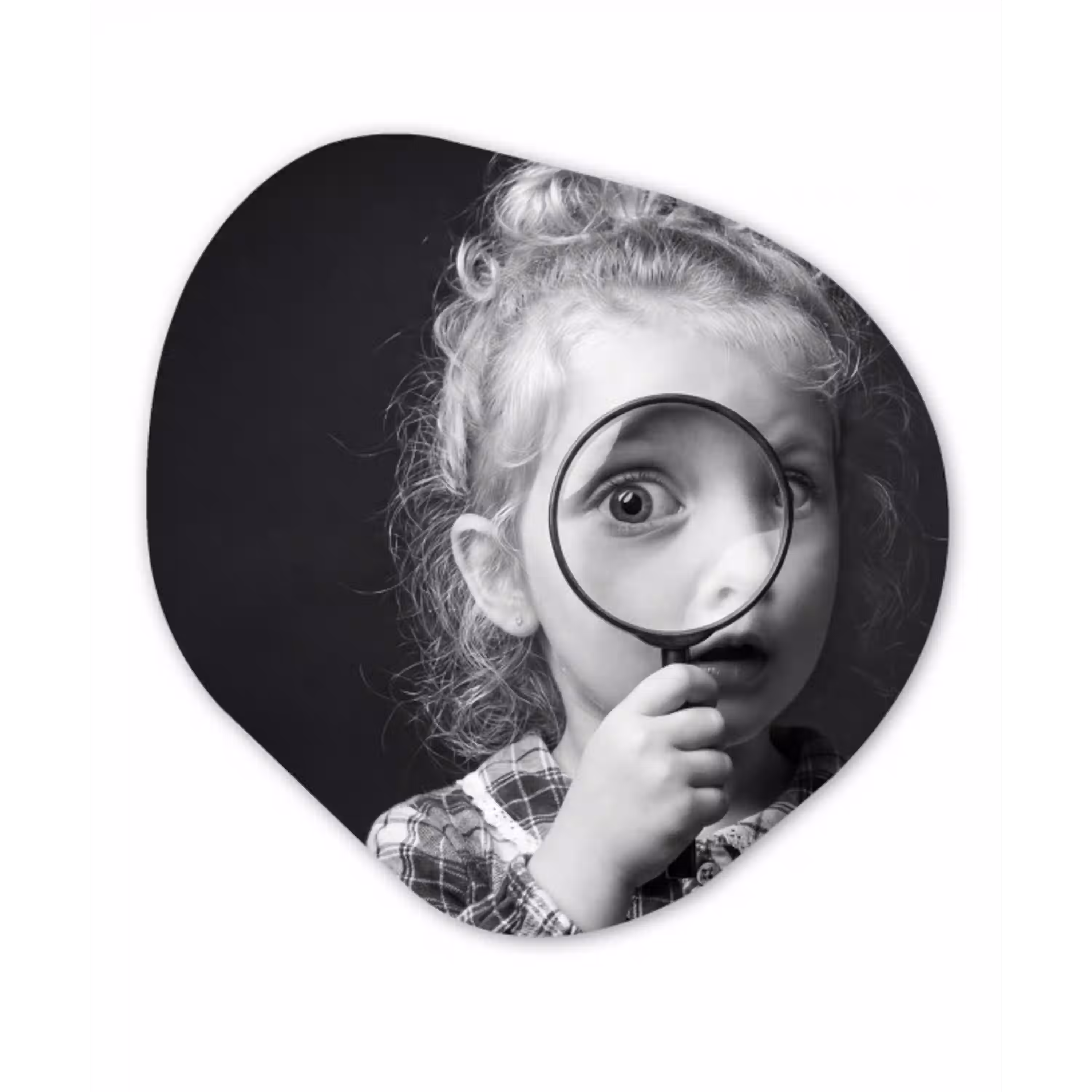 Kind - Vergrootglas - Portret - Zwart-wit Wandcirkel Organisch Aluminium middel -3d
