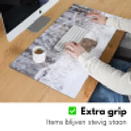 Hert - Sneeuw - Bos - Dieren - Vertederend Muismat XXL klein -sfeer3