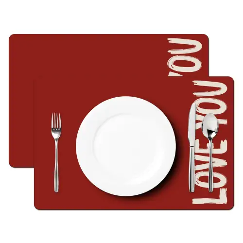 Schuin - Loveyou - Rood Placemat vinyl groot -zzsfeer2_Kitchenyeah-website