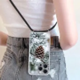 Dennenappel - Tak - Sneeuw - Winter - Sfeervol Hoesje iPhone 16 Pro Max met koord klein -sfeer5