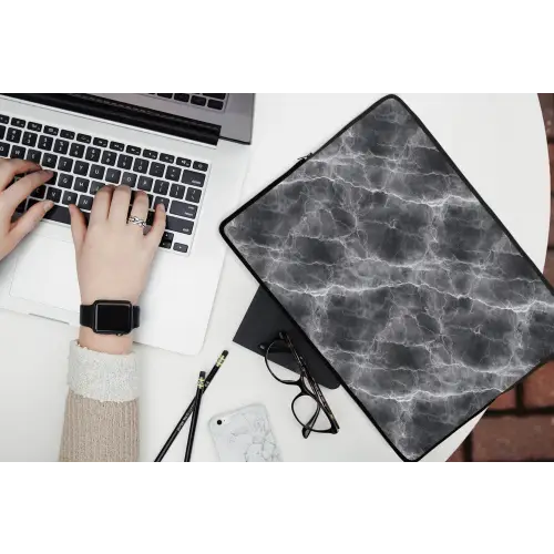 Donkergrijs - Bliksem - Marmer laptophoes neopreen klein 279 -bureau
