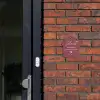 Donker oudroze - Sierlijk Naambord Huisje klein -sfeer2
