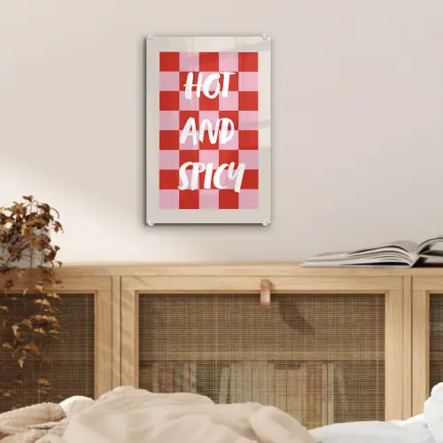 Hot - Spicy - Geruit - Rood plexiglas 5mm klein -sfeer4