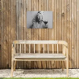 Vrouw - Masker - Wijn - Sigaret Tuinposter op houten frame 2 cm dik klein -sfeer4