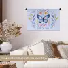 Vlinder - Lichtblauw - Sierlijk - Bloemen Wandkleed katoen klein -sfeer1