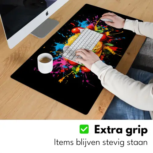 Spaghetti - Graffiti - Verf - Kleurrijk - Eten - Modern Muismat XXL klein -sfeer3