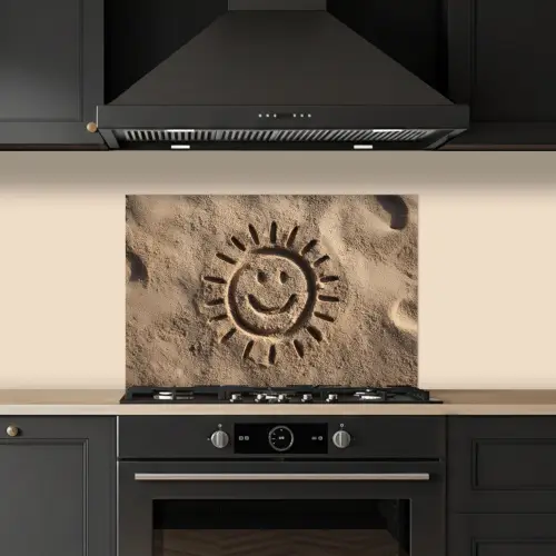 Gezichtje - Zon - Zand - Getekend keuken achterwand spatscherm klein -sfeer1