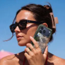 Buizerd - Roofvogel - Natuur - Bruin Toughcase MagSafe Apple iPhone 17 Pro Max klein -Sfeer2V