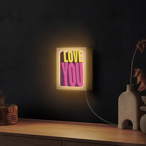 Love - Tekst - Roze - Valentijn Light Box met kabel (Wandlamp) klein -sfeer1