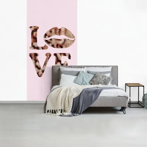 Tekst - Love - Pantervacht - Lichtroze fotobehang vinyl groot -slaapkamer