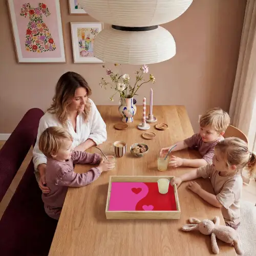Minimalistisch - Rood - Roze - Hartjes Dienblad Rechthoek middel -sfeer4