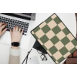 Schaakbord print - Groen - Beige - Blokjes laptophoes neopreen klein -bureau