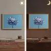 Bloem - Blauw - Bloemblaadjes - Streepjes Light Box met batterij (Wandlamp) middel -sfeer3
