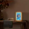 Vrouw - Bloem - Blauw - Modern - Bril - Portret Light Box met kabel (Tafellamp) klein -sfeer4