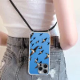 Zwaluwen - Vliegen - Blauw Hoesje iPhone 16 Pro Max met koord klein -sfeer5