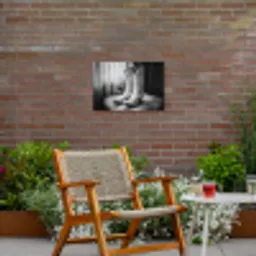 Wijn - Cowboylaarzen - Raamlicht - Wit Tuinposter op houten frame 2 cm dik klein -sfeer3
