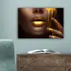 Goud - Vrouw - Verf - Lippen - Luxe canvas 2cm klein -sfeer4
