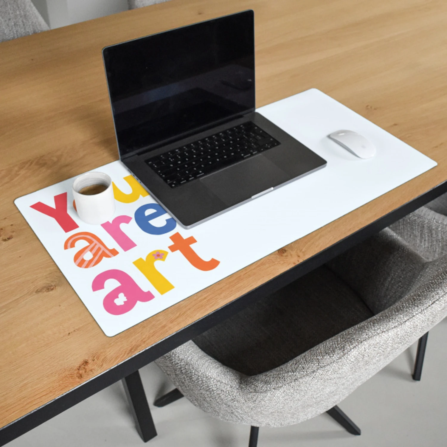 You are art - Kleurrijk - Grafisch Muismat XXL klein -sfeer1