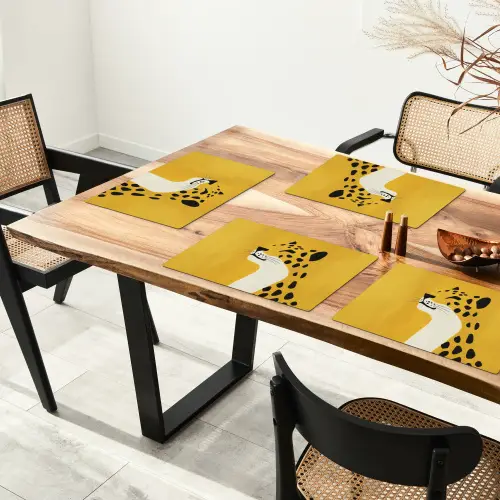 Cheetah - Illustratie - Geel Placemat vinyl groot -zzsfeer4_Kitchenyeah-website