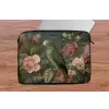 Groene papegaai - Kleurrijke bloemen - Donkere achtergrond laptophoes neopreen klein -tafel