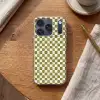Schaak - Patroon - Groen Telefoonhoesje iPhone 17 Pro klein 878 -sfeer1