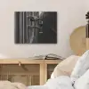 Wijnfles - Glas - Handen - Raam PET vilt klein -sfeer3