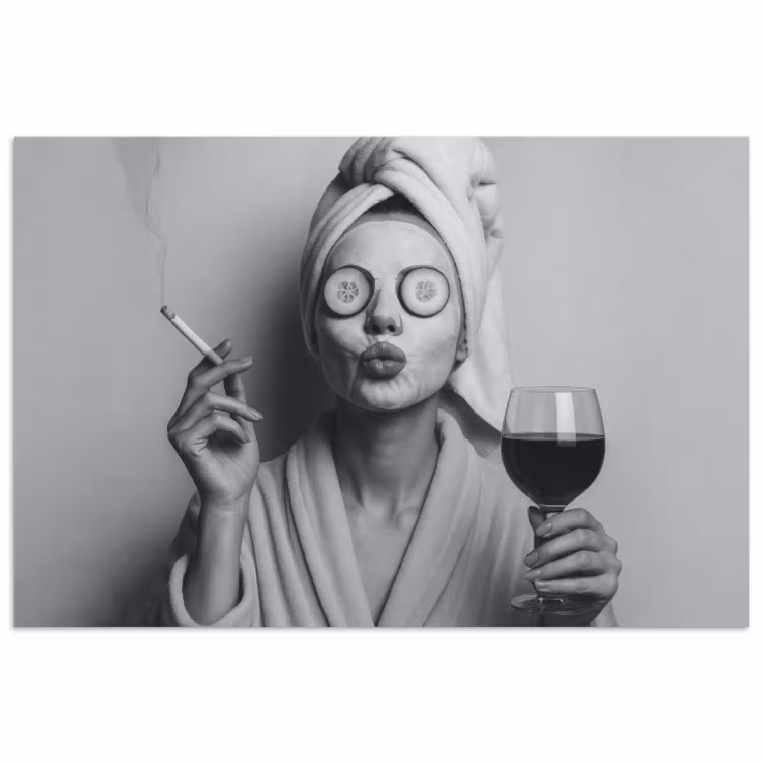 Poster - Frau - Maske - Wein - Zigarette