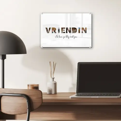 Vriendin - Lettercollage plexiglas 5mm klein -sfeer6