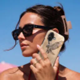 Buizerd - Roofvogel - Natuur - Bruin Toughcase MagSafe Apple iPhone 17 klein -Sfeer2V