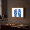 Handen - Twee - Ogen - Blauw Light Box met batterij (Wandlamp) middel -sfeer1