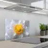 Wit - Bloem - Elegant keuken achterwand spatscherm klein -3d_schuin
