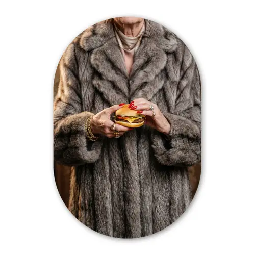 Vrouw - Hamburger - Bontjas Wandcirkel Ovaal Forex klein -3d