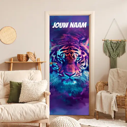 Neon tijgerkop met felle kleuren en de tekst “Deze kamer is van: jouw naam”. deurposter klein -sfeer2