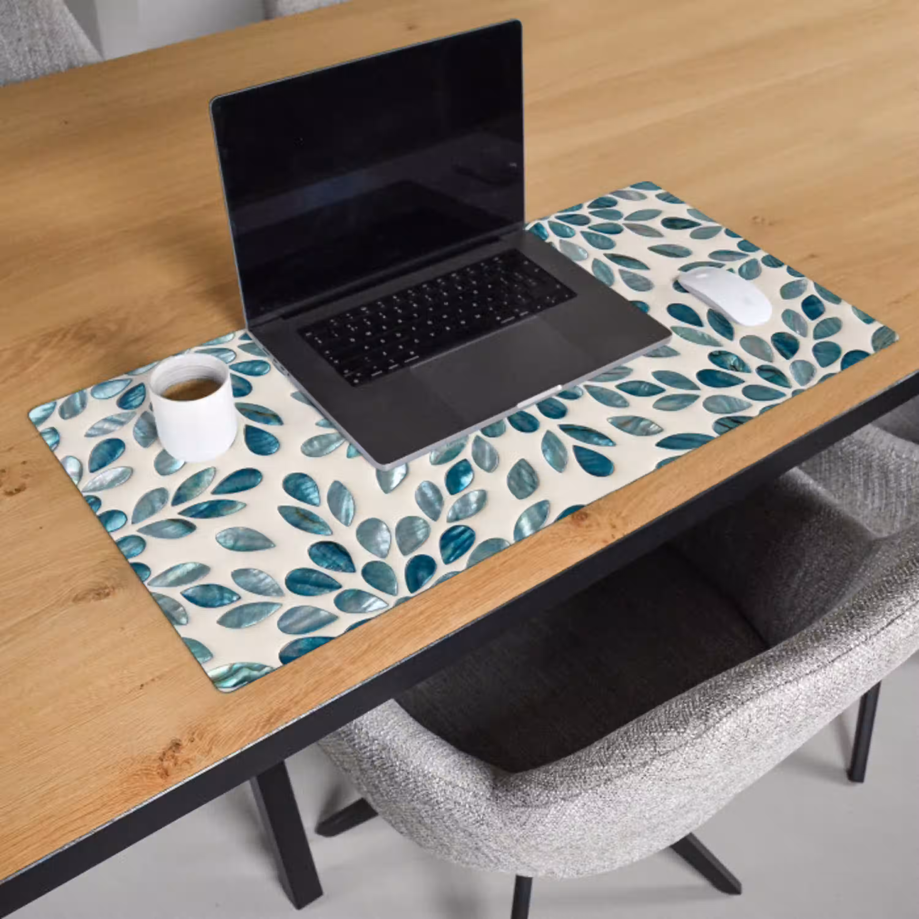 Patroon - Bladeren - Abstract - Modern - Turquoise Muismat XXL klein -sfeer1