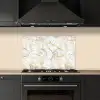 Marmer - Wit - Expressief - Goudaccenten keuken achterwand spatscherm klein 900 -sfeer1