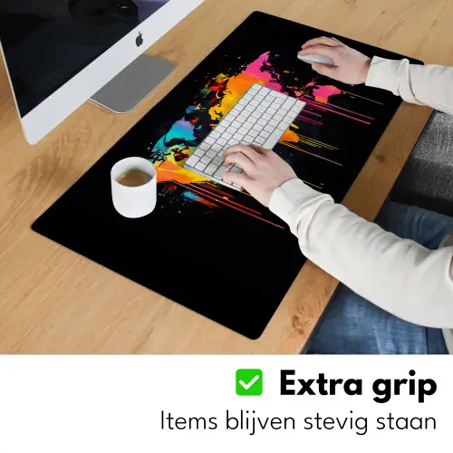 Wereldkaart - Verf - Kleurrijk - Graffiti - Wereld Muismat XXL klein -sfeer3