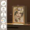 Vrouw - Bloemen  - Goud - Portret Light Box met kabel (Tafellamp) klein -USP_NL