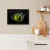 Appel - Groen - Fruit - Water - Zwart KitchenYeah - Keuken - Fotolijst klein -sfeer1