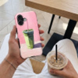 Beker - Rietje - Minimalistisch - Groen Toughcase MagSafe Apple iPhone 17 klein -Sfeer1M