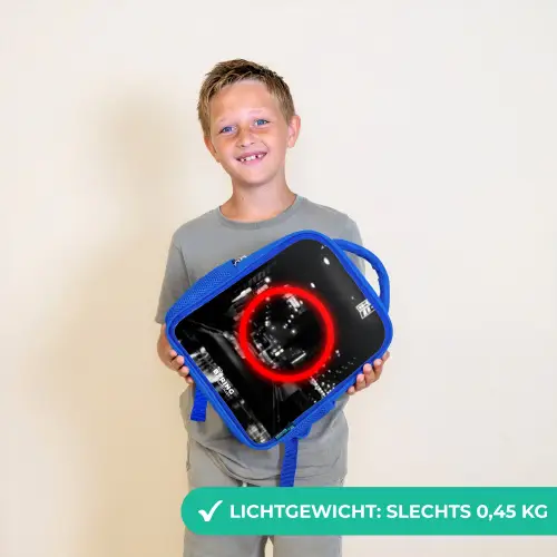 Felrode cirkel boven een stadsstraat Kinderrugzak - Blauw middel -sfeer1_NL