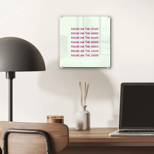 Focus on the good - Roze plexiglas 5mm klein -sfeer6