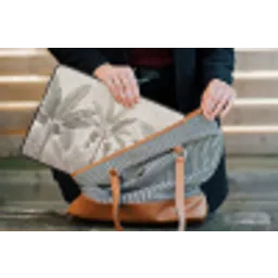 Natuur - Jungle - Ringstaartmaki - Bruin laptophoes neopreen klein -tas