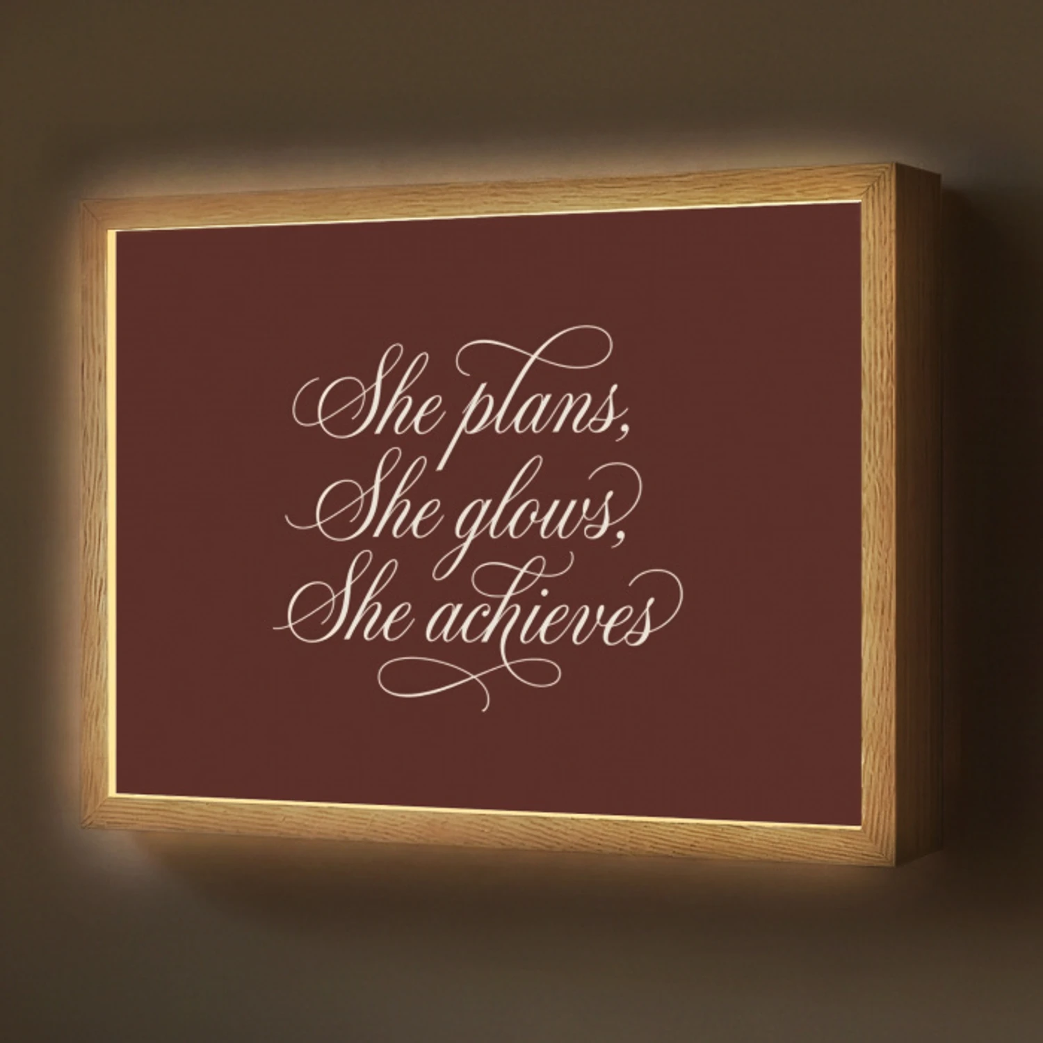 She plans she glows she achieves - Rood - Cursief Light Box met batterij (Wandlamp) middel -z3d_website
