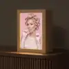 Vrouw - Roze - Parelketting - Krulspelden Light Box met kabel (Tafellamp) klein -z3d_website