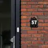 Zwart verftextuur - Traditioneel Naambord Huisje klein -sfeer2